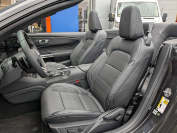 Photo 20 du bon plan FORD Mustang Convertible 5.0 V8 446ch GT BVA10 NO MALUS GTIE USINE 09/32 occasion à 99900 €