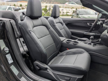 Photo 21 du bon plan FORD Mustang Convertible 5.0 V8 446ch GT BVA10 NO MALUS GTIE USINE 09/32 occasion à 99900 €