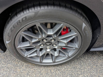 Photo 26 du bon plan FORD Mustang Convertible 5.0 V8 446ch GT BVA10 NO MALUS GTIE USINE 09/32 occasion à 99900 €