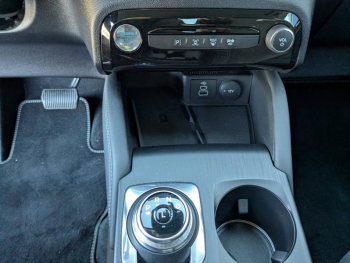 Photo 13 du bon plan FORD Kuga 2.5 Duratec 180ch Hybrid FlexiFuel Active Powershift occasion à 30900 €