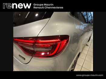Photo 32 du bon plan RENAULT Clio 1.6 E-Tech hybride 145ch Techno occasion à 19999 €