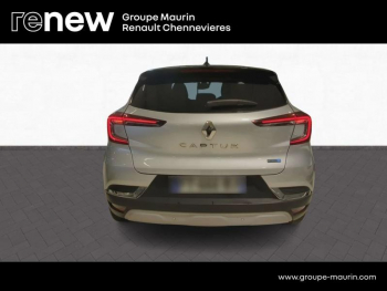 Photo 6 du bon plan RENAULT Captur 1.6 E-Tech Plug-in 160ch Intens occasion à 15990 €