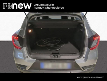 Photo 12 du bon plan RENAULT Captur 1.6 E-Tech Plug-in 160ch Intens occasion à 15990 €