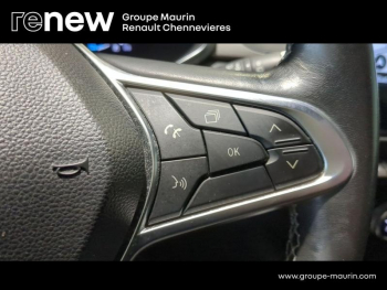 Photo 17 du bon plan RENAULT Captur 1.6 E-Tech Plug-in 160ch Intens occasion à 15990 €