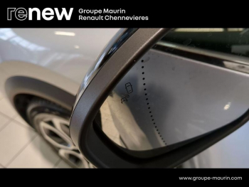 Photo 32 du bon plan RENAULT Captur 1.6 E-Tech Plug-in 160ch Intens occasion à 15990 €