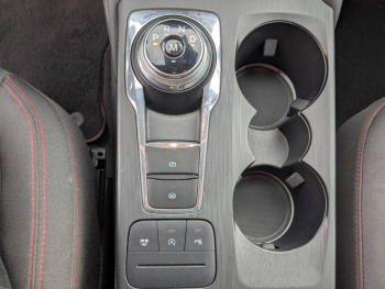 Photo 15 du bon plan FORD Kuga 1.5 EcoBlue 120ch ST-Line BVA occasion à 19990 €