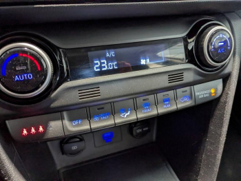 Photo 17 du bon plan HYUNDAI Kona 1.6 GDi hybrid 141ch Creative DCT-6 Euro6d-T EVAP occasion à 16900 €