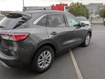 Photo 3 du bon plan FORD Kuga 2.5 Duratec 190ch FHEV E85 Titanium BVA occasion à 22890 €