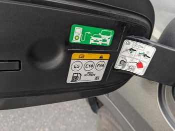 Photo 12 du bon plan FORD Kuga 2.5 Duratec 190ch FHEV E85 Titanium BVA occasion à 22890 €