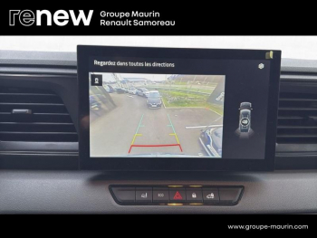 Photo 19 du bon plan RENAULT Master CCb VUL F3500 L2 E-Tech 140ch Advance grande autonomie occasion à 48899 €