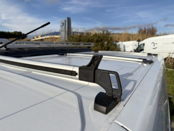 Photo 23 du bon plan FORD Transit Custom Fg VUL 300 L2H1 2.0 EcoBlue 170 Limited 7cv occasion à 23490 €