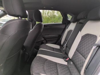 Photo 17 du bon plan KIA Ceed 1.4 T-GDI 140ch GT Line Premium DCT7 MY20 occasion à 15490 €