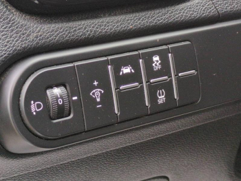 Photo 19 du bon plan KIA Ceed 1.4 T-GDI 140ch GT Line Premium DCT7 MY20 occasion à 15490 €