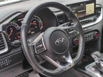 Photo 23 du bon plan KIA Ceed 1.4 T-GDI 140ch GT Line Premium DCT7 MY20 occasion à 15490 €