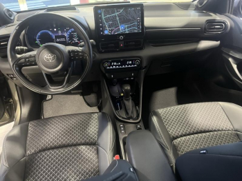 Photo 16 du bon plan TOYOTA Yaris 116h Collection 5p Pack Techno occasion à 24990 €