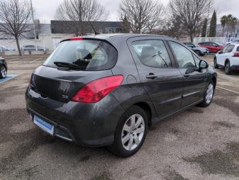 Photo 4 du bon plan PEUGEOT 308 1.6 e-HDi112 FAP Sportium 5p occasion à 5980 €