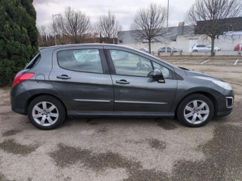 Photo 5 du bon plan PEUGEOT 308 1.6 e-HDi112 FAP Sportium 5p occasion à 5980 €