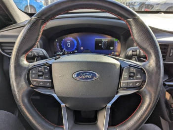 Photo 19 du bon plan FORD Explorer 3.0 EcoBoost 457ch Parallel PHEV ST-Line i-AWD BVA10 25cv occasion à 44990 €