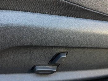 Photo 13 du bon plan MERCEDES-BENZ Classe C Coupé 220 d 194ch AMG Line 9G-Tronic occasion à 39989 €