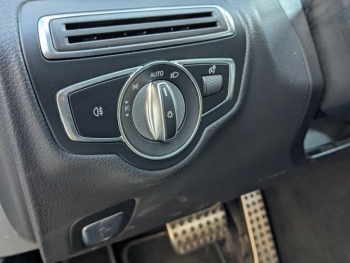 Photo 14 du bon plan MERCEDES-BENZ Classe C Coupé 220 d 194ch AMG Line 9G-Tronic occasion à 39989 €