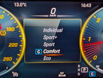 Photo 23 du bon plan MERCEDES-BENZ Classe C Coupé 220 d 194ch AMG Line 9G-Tronic occasion à 39989 €