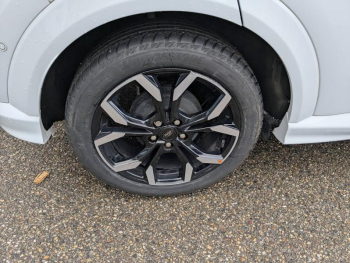 Photo 5 du bon plan FORD Puma 1.0 EcoBoost 125ch S&S mHEV ST-Line X Powershift occasion à 21900 €