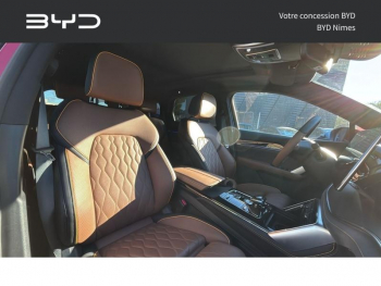 Photo 24 du bon plan BYD Tang 517ch - 86 kWh Flagship (Red) occasion à 43990 €