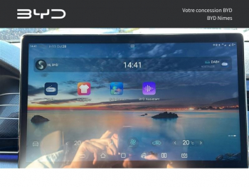 Photo 44 du bon plan BYD Tang 517ch - 86 kWh Flagship (Red) occasion à 43990 €