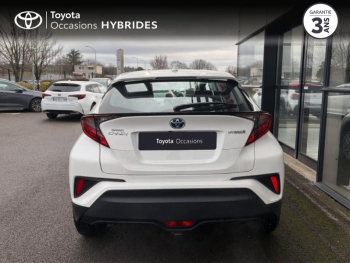 Photo 4 du bon plan TOYOTA C-HR 1.8 Hybride 122ch Dynamic Business E-CVT + Programme Beyond Zero Academy occasion à 22280 €