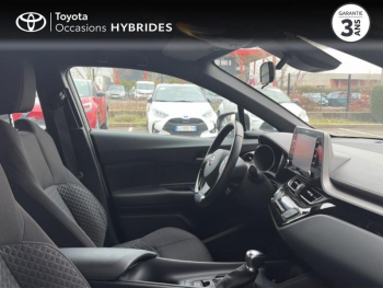 Photo 6 du bon plan TOYOTA C-HR 1.8 Hybride 122ch Dynamic Business E-CVT + Programme Beyond Zero Academy occasion à 22280 €