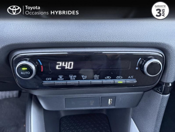 Photo 21 du bon plan TOYOTA Yaris 116h Dynamic Business 5p + Programme Beyond Zero Academy MY22 occasion à 16490 €