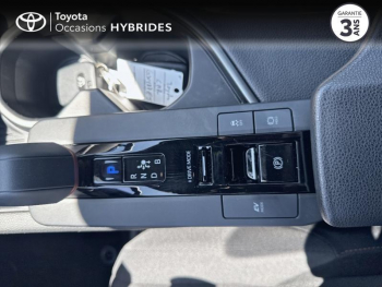 Photo 14 du bon plan TOYOTA C-HR 1.8 Hybride 140ch Design Pack Confort occasion à 30490 €