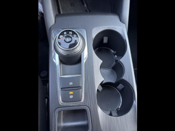 Photo 17 du bon plan FORD Kuga 2.5 Duratec 180ch Hybrid FlexiFuel ST-Line Powershift occasion à 31950 €