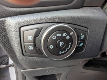 Photo 13 du bon plan FORD EcoSport 1.0 EcoBoost 125ch Active 6cv occasion à 16480 €