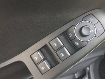 Photo 15 du bon plan FORD Puma 1.0 Flexifuel 125ch S&S mHEV Titanium occasion à 15990 €