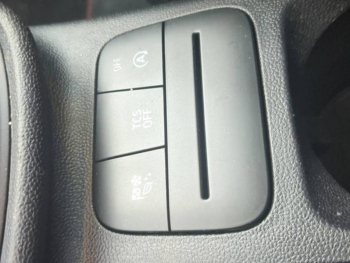 Photo 25 du bon plan FORD Fiesta 1.0 Flexifuel 95ch ST-Line 5p occasion à 17990 €