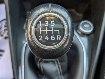 Photo 21 du bon plan FORD Fiesta Active 1.0 EcoBoost 140ch S&S Plus Euro6.2 occasion à 11490 €