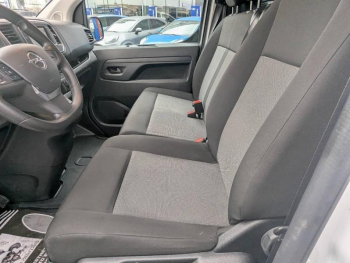 Photo 12 du bon plan OPEL Vivaro Fg VUL M 2.0 BlueHDi 145ch S&S Pack Premium Connect EAT8 occasion à 26980 €