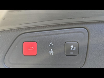 Photo 10 du bon plan PEUGEOT 3008 2.0 BlueHDi 180ch GT S&S EAT6 occasion à 14480 €