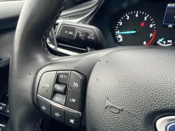 Photo 11 du bon plan FORD Puma 1.0 Flexifuel 125ch S&S mHEV Titanium occasion à 18490 €