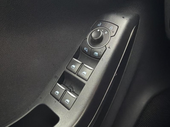 Photo 13 du bon plan FORD Puma 1.0 Flexifuel 125ch S&S mHEV Titanium occasion à 18490 €