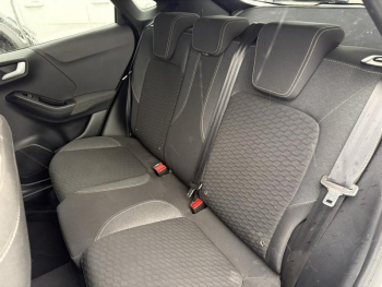 Photo 21 du bon plan FORD Puma 1.0 Flexifuel 125ch S&S mHEV Titanium occasion à 18490 €