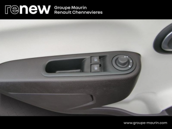 Photo 25 du bon plan RENAULT Twingo E-Tech Electric Zen R80 Achat IntÃ©gral - 21MY occasion à 10999 €