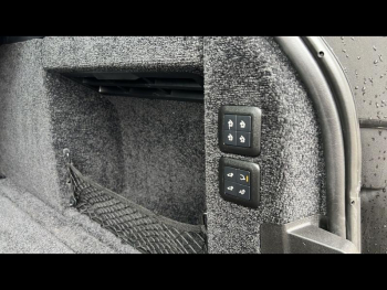 Photo 21 du bon plan LAND-ROVER Range Rover 3.0 P400 400ch Vogue SWB Mark IX occasion à 59900 €