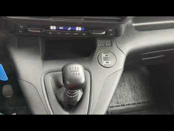 Photo 27 du bon plan TOYOTA PROACE CITY Medium 100 D-4D Start MC24 occasion à 19900 €