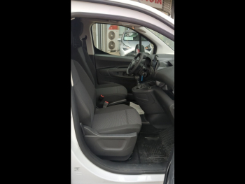 Photo 28 du bon plan TOYOTA PROACE CITY Medium 100 D-4D Start MC24 occasion à 19900 €
