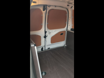 Photo 31 du bon plan TOYOTA PROACE CITY Medium 100 D-4D Start MC24 occasion à 19900 €