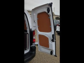 Photo 36 du bon plan TOYOTA PROACE CITY Medium 100 D-4D Start MC24 occasion à 19900 €