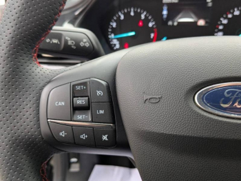 Photo 15 du bon plan FORD Fiesta 1.0 EcoBoost Hybrid 125ch ST-Line 5p occasion à 16990 €