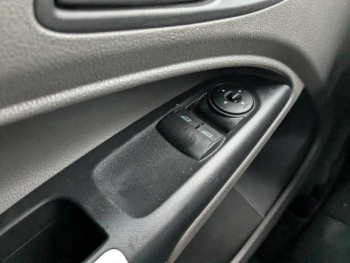 Photo 17 du bon plan FORD Transit Connect VUL L1 1.0E 100ch E85 Trend Business occasion à 15490 €